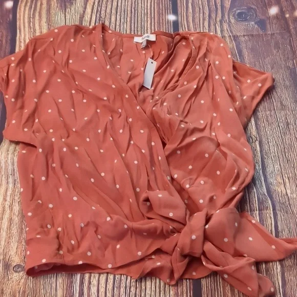 Madewell Sash-Tie Wrap Top in Polka Dot size medium - Picture 2 of 5